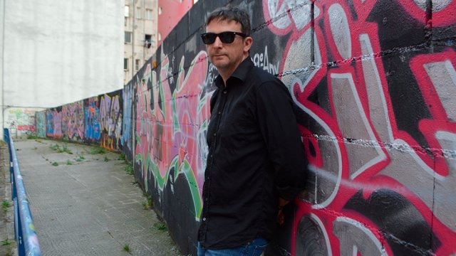 Bravo Lahoz Regresa con "La tensión irresoluble (de nuestros días)": Un Manifiesto Post-Punk desde la Costa Cantábrica