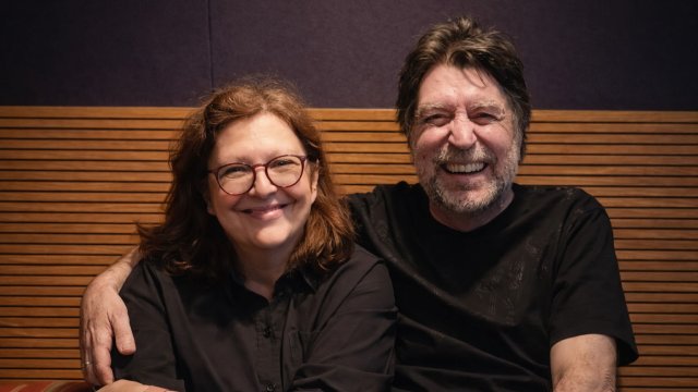 Rosa León y Joaquín Sabina resucitan el himno de resistencia “Como la cigarra”