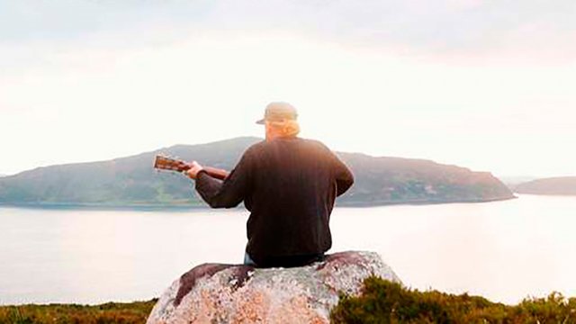 Stu Larsen: Un refugio de silencio en la sala Golem'S de Barcelona