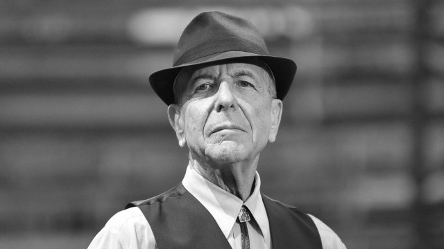 Diez años sin Leonard Cohen: El eco eterno de la voz que sanó nuestras grietas