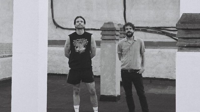 Resiliencia y mala hostia en «KONTUZ», el nuevo single de PARFAVAR