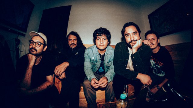 Adiós Cometa Lanza el Sencillo "Candelaria"