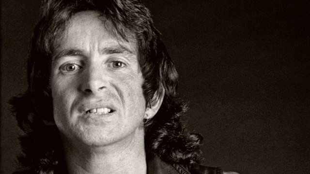 Bon Scott: La Leyenda Inmortal del Rock and Roll