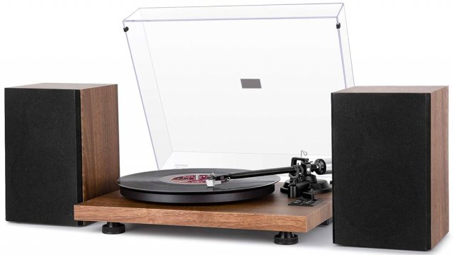 El Regreso del Sonido Tangible: Vinilo, CD y Cassette Vuelven a la Carga