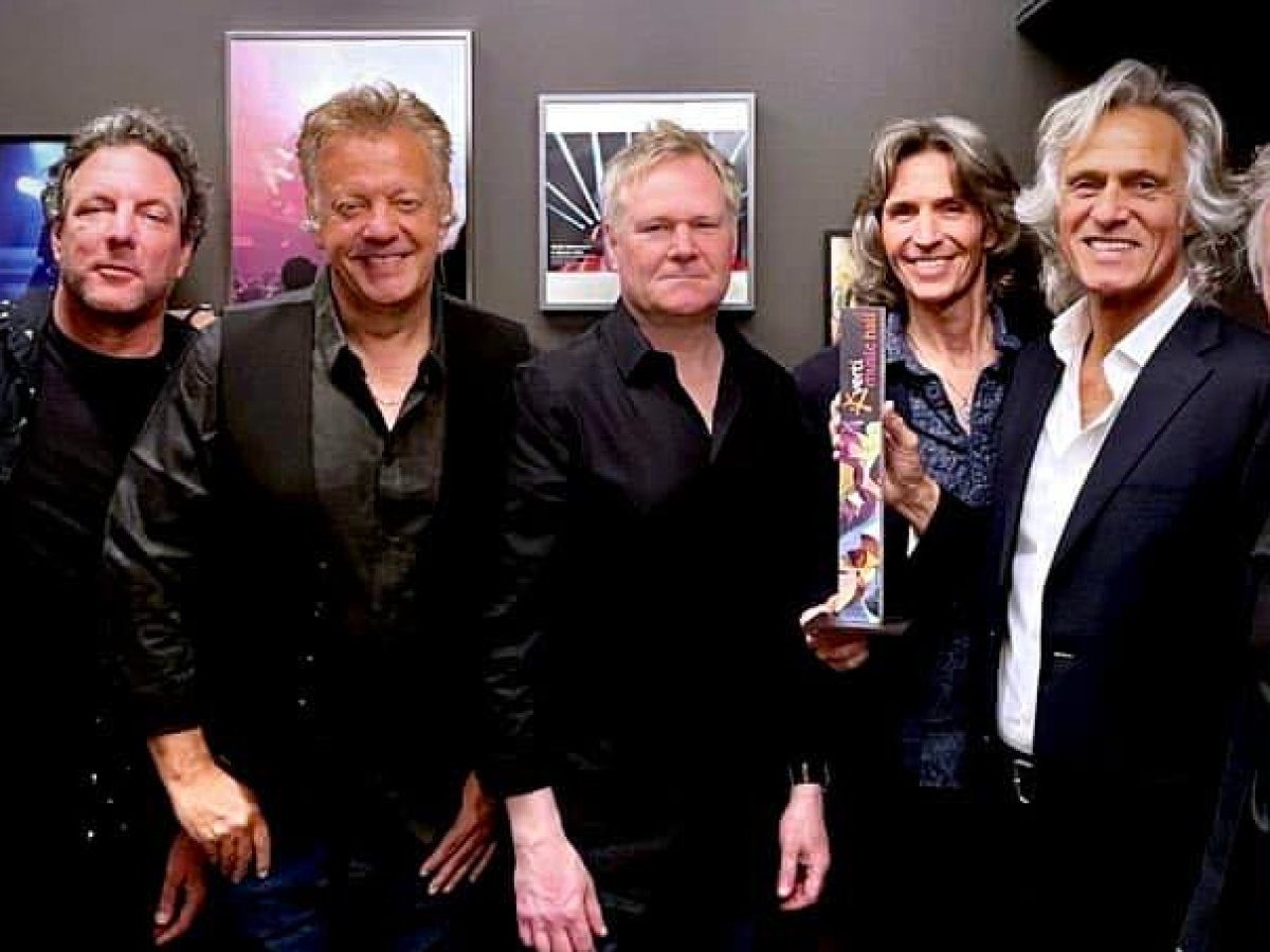 The Dire Straits Experience