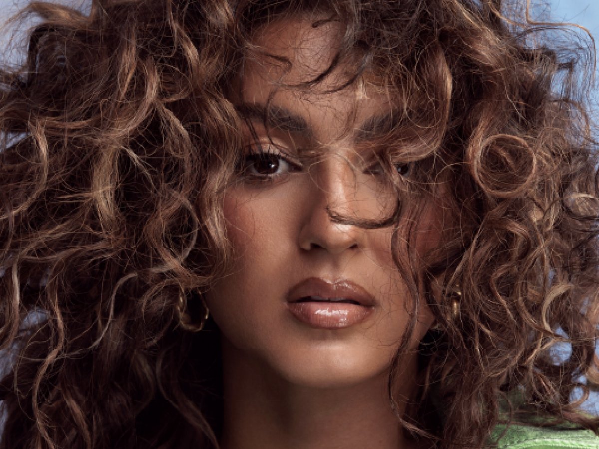Tori Kelly