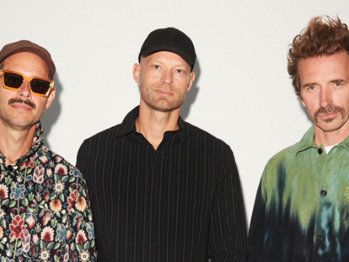  WhoMadeWho
