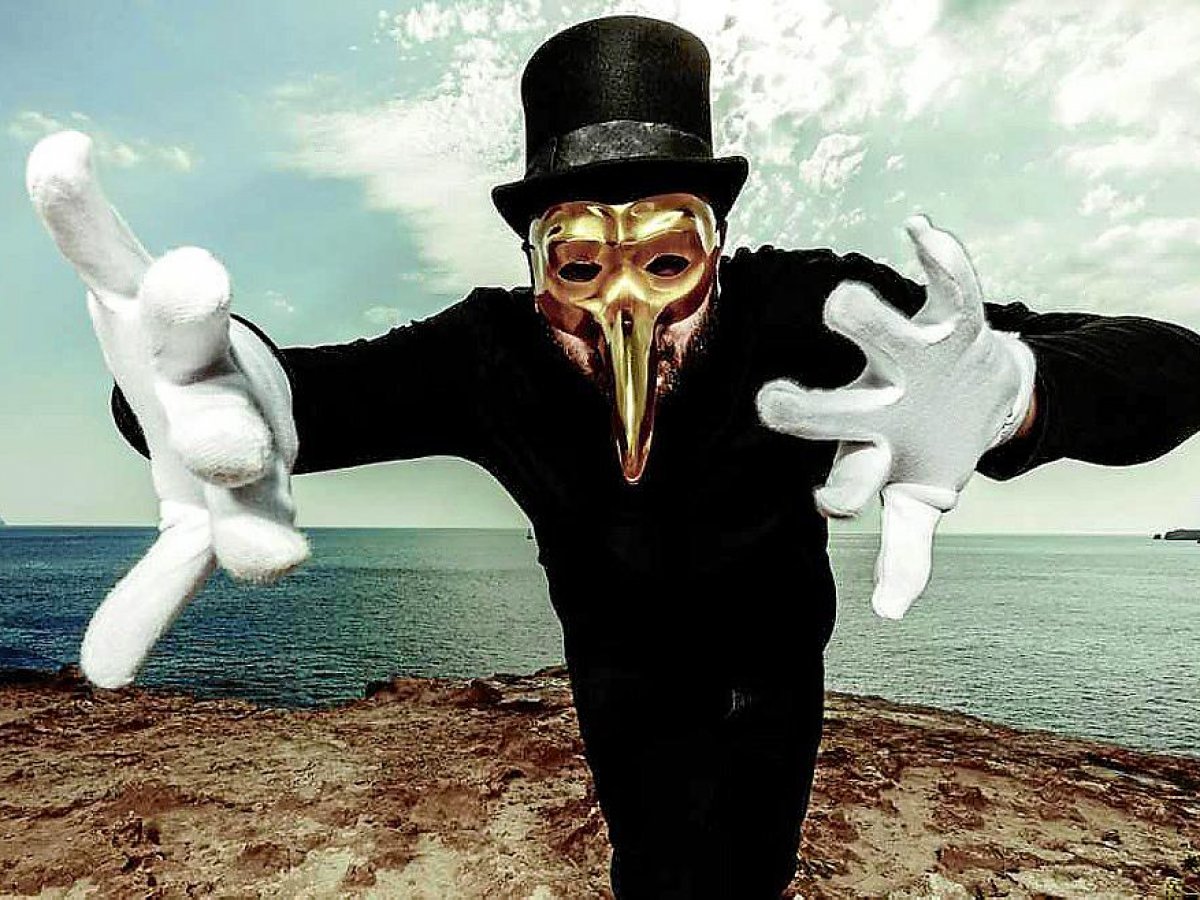 Claptone