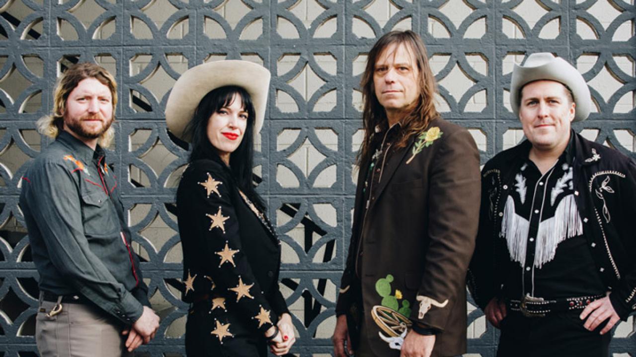 Jenny Don't & The Spurs