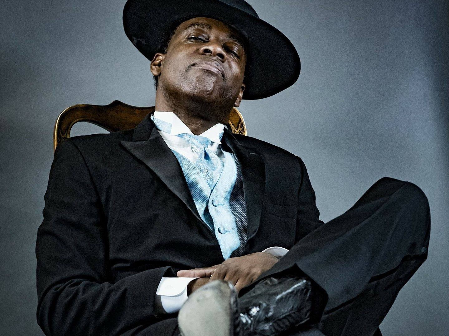 Carvin Jones Band