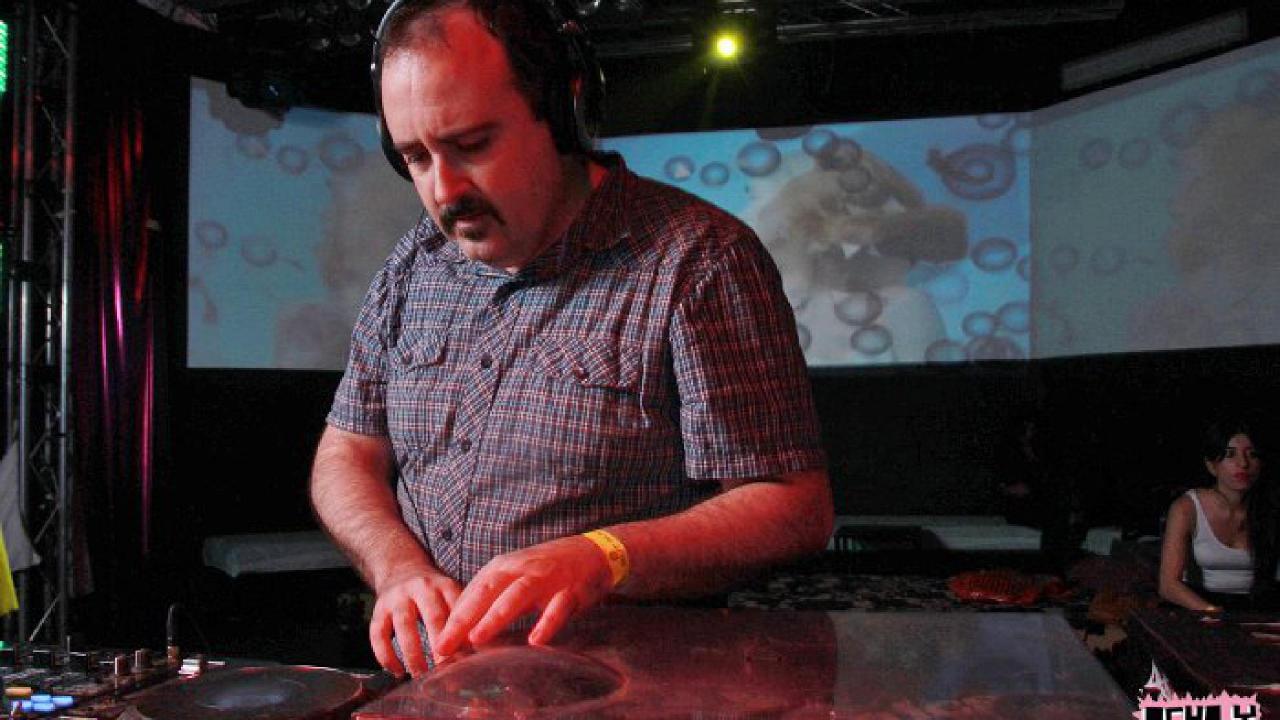 Carlos Areces Dj