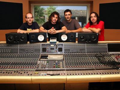 Lax’N’Busto