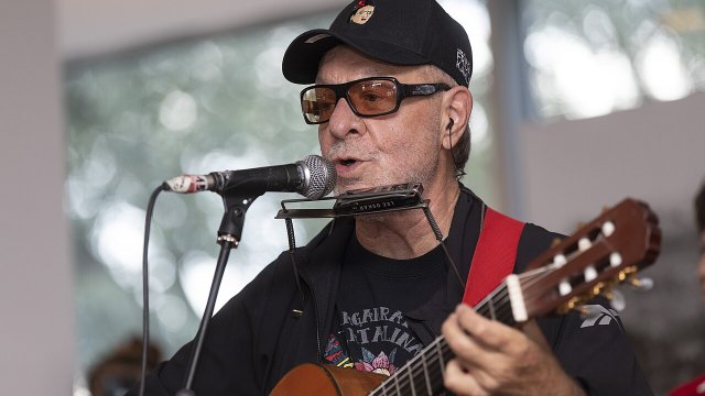 León Gieco