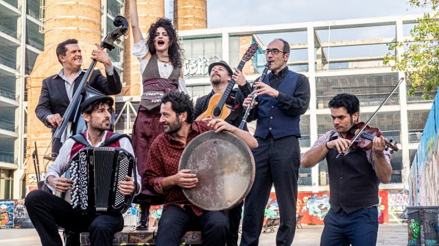 Barcelona Gipsy Balkan Orchestra