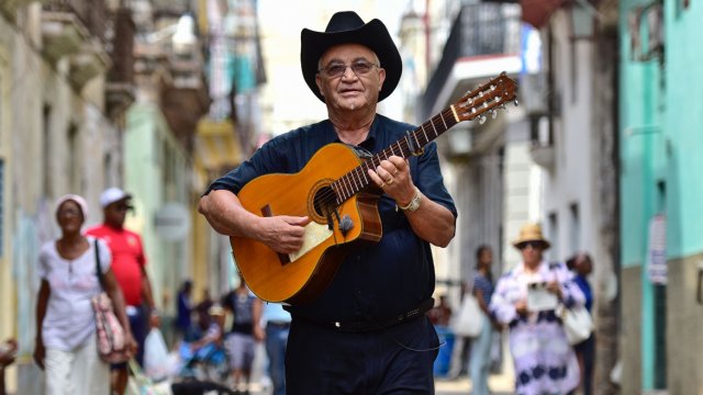 Eliades Ochoa