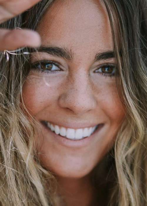 Cartel de Concierto de Sofía Ellar en Barcelona