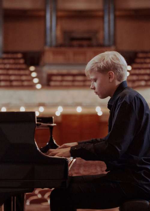 Alexander Malofeev