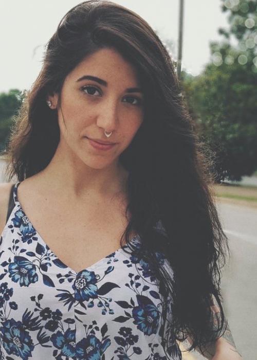 Cartel de Concierto de Bely Basarte en Valencia