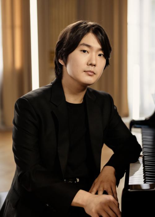 Seong-Jin Cho
