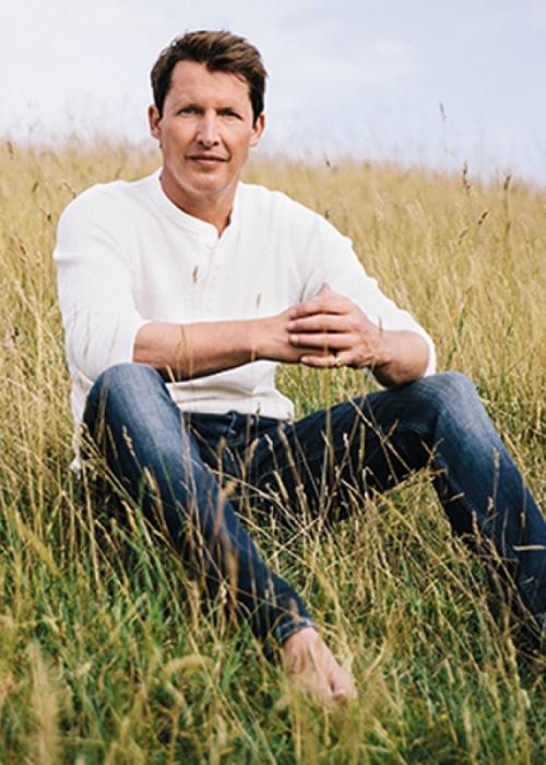 Cartel de Concierto de James Blunt en Girona