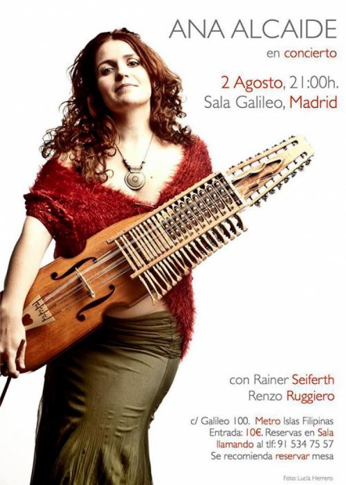 Ana Alcaide
