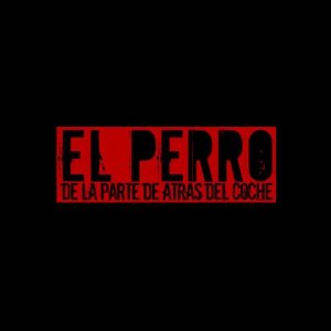 El Perro de la Parte de Atrás del Coche