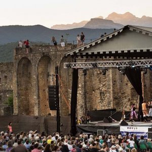 Castillo de Aínsa (Huesca)