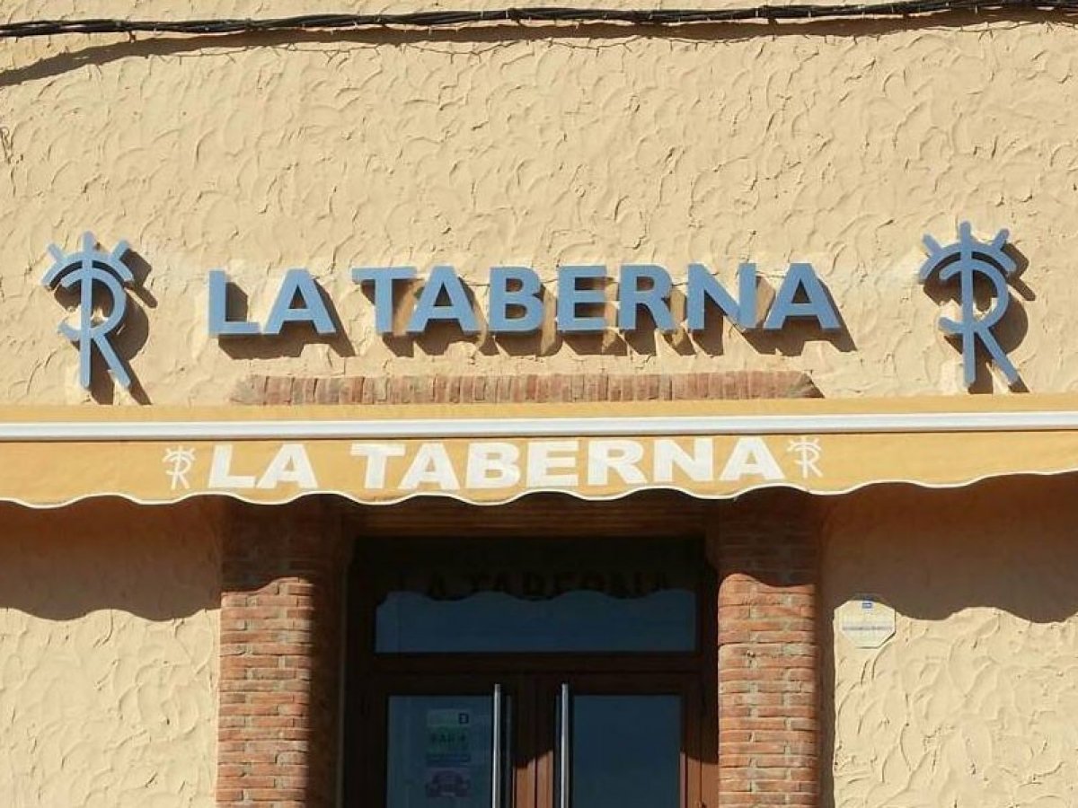 Discoteca y Sala La Taberna de La Coronada