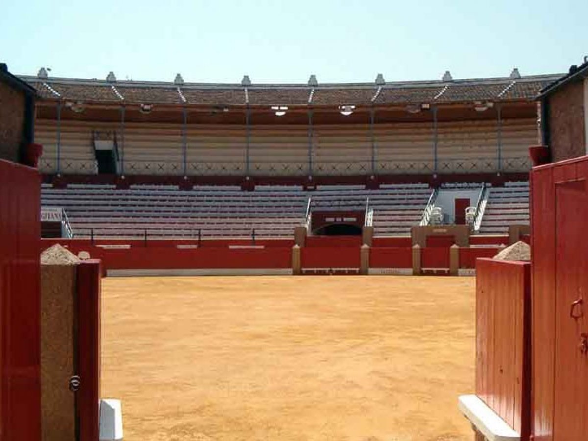 Plaza de Toros de Sanlúcar de Barrameda (Coso de El Pino)
