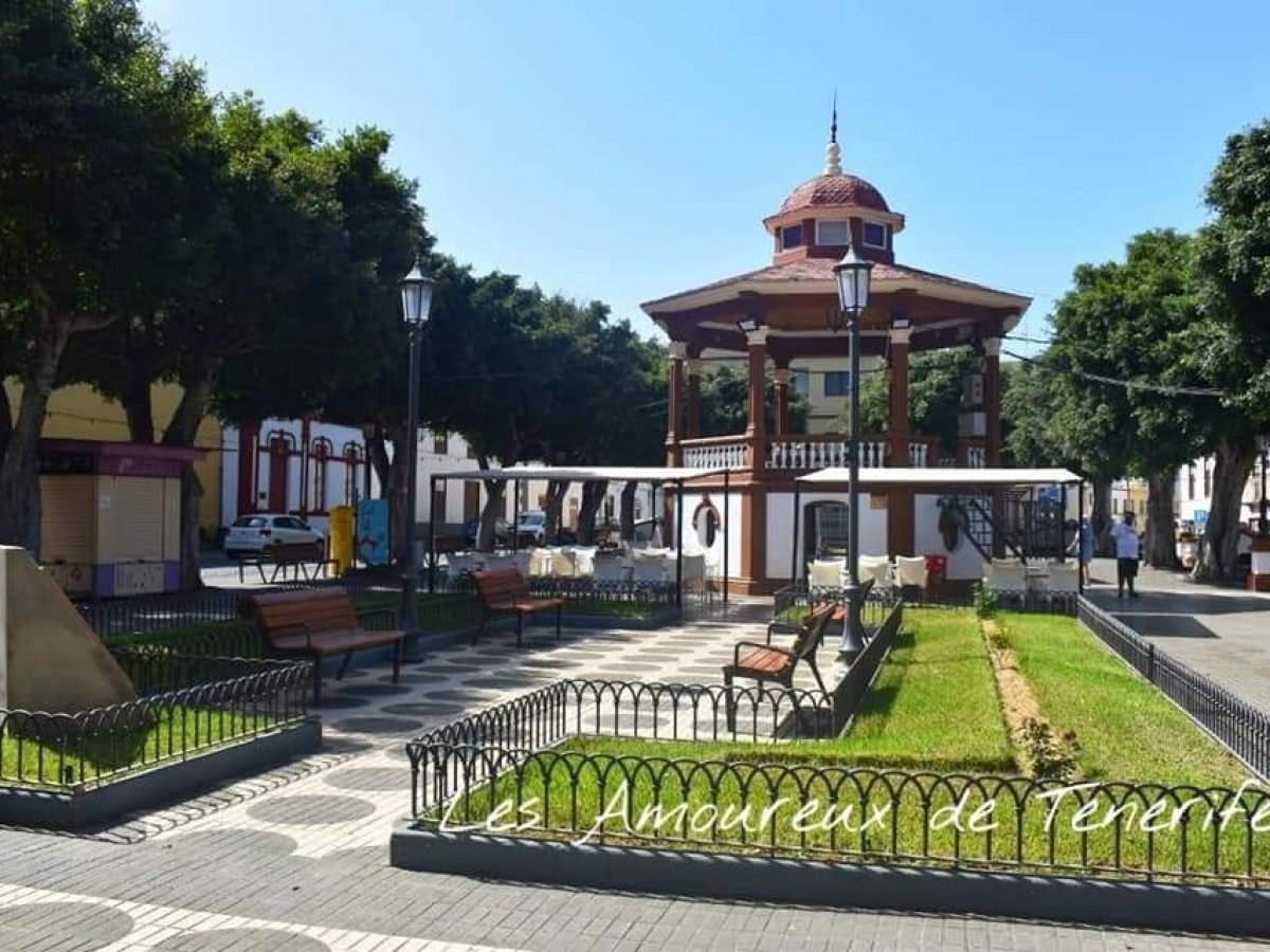 Plaza de la Luz Los Silos