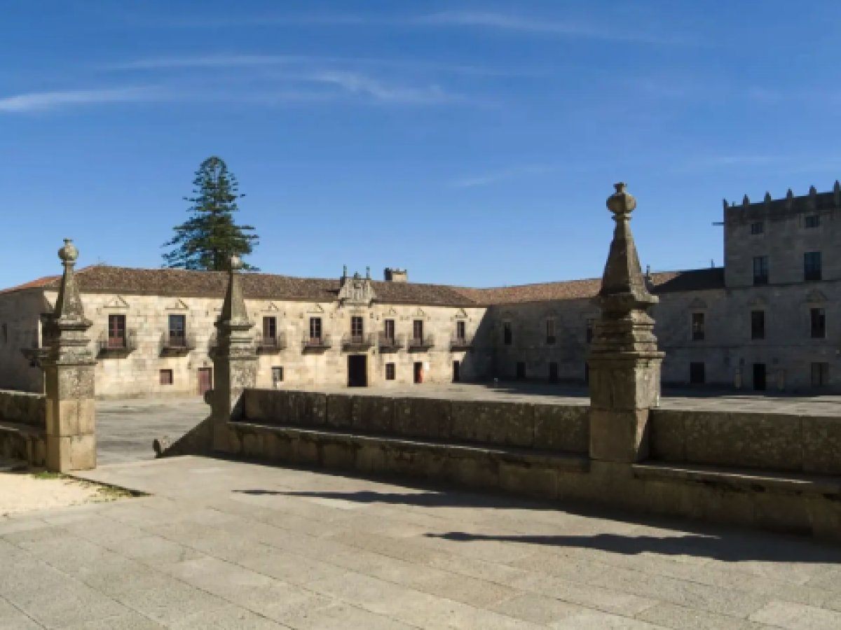 Plaza de Fefiñáns