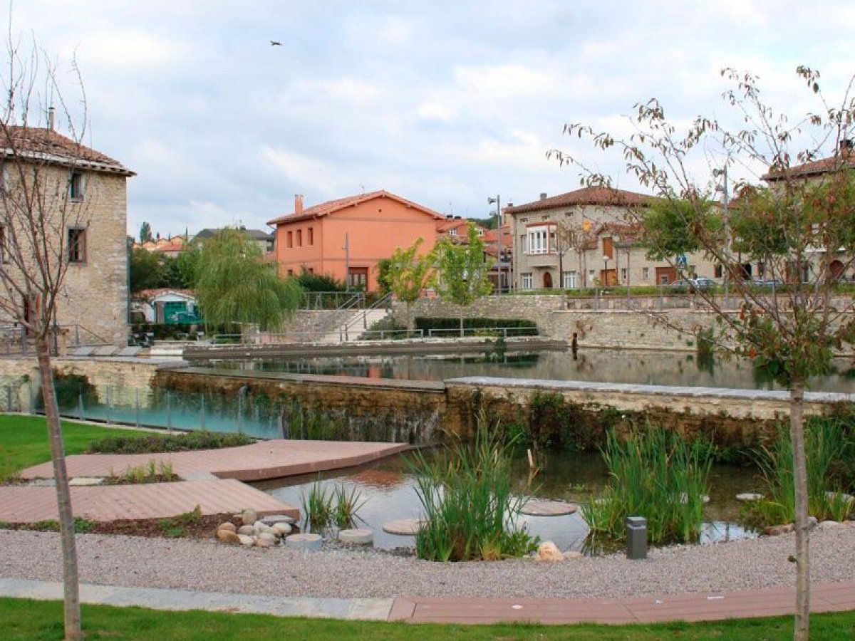 Plaza de Nanclares de la Oca