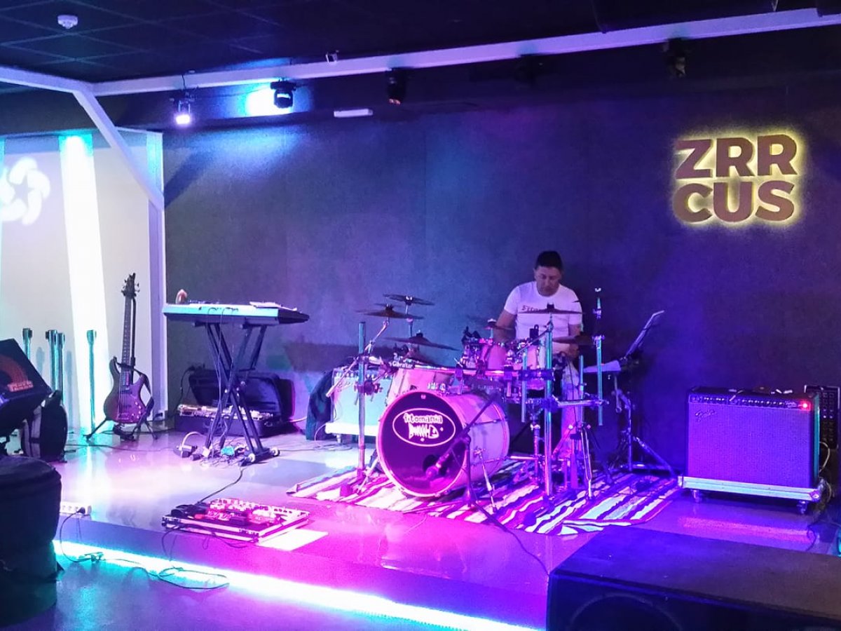 Sala Zrrcus