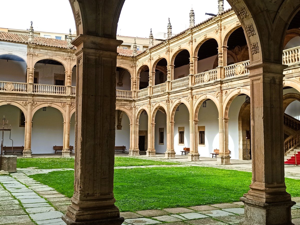 Claustro Colegio Fonseca