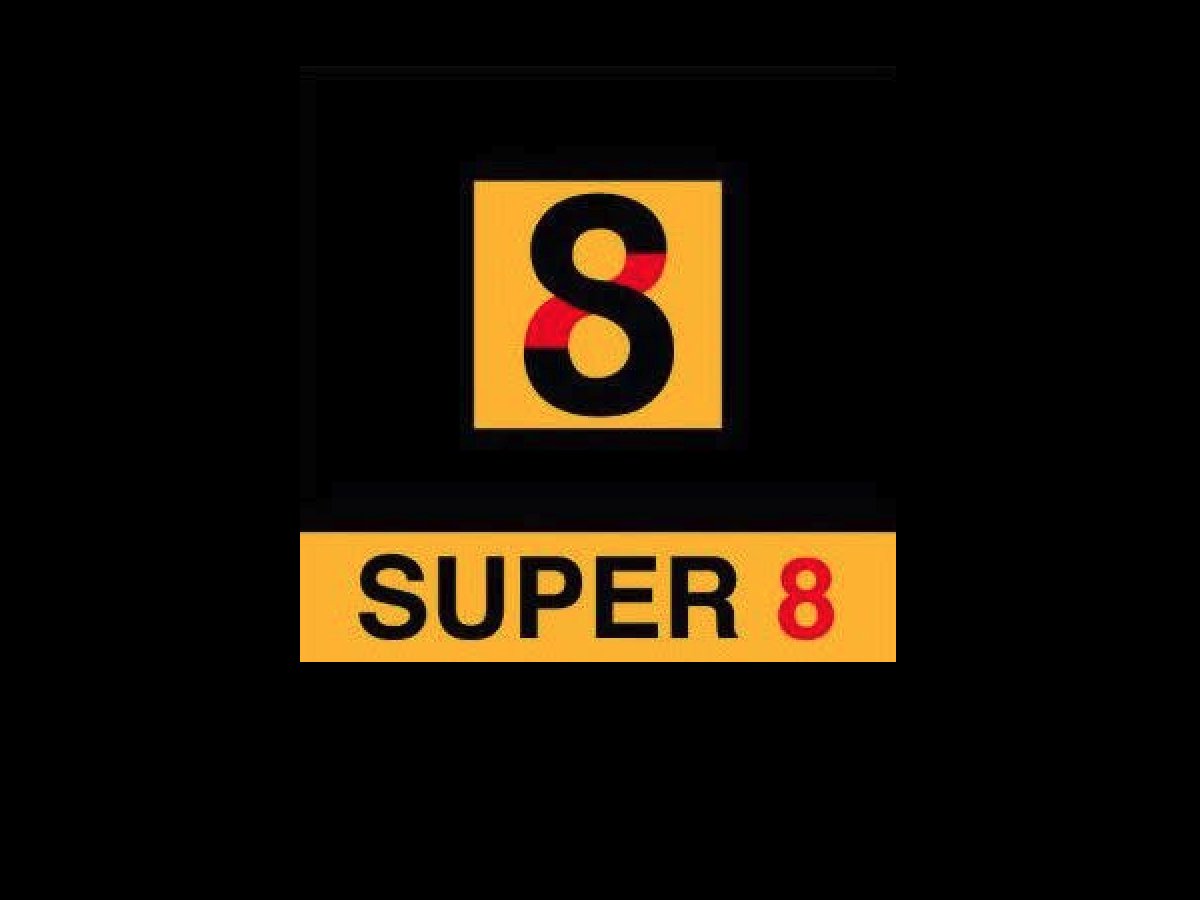 Super 8 Club Almería