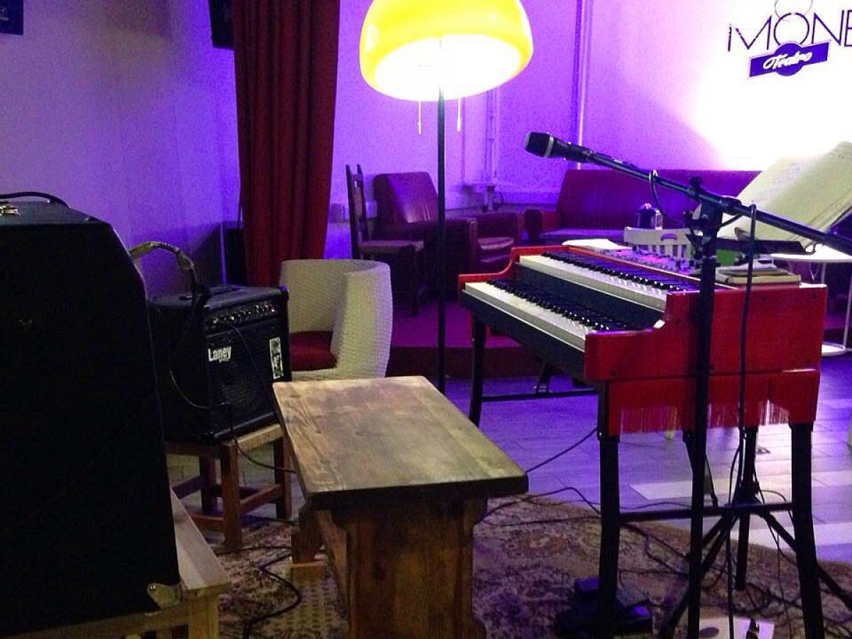 Teatro Monet. Bar y Sala de Conciertos