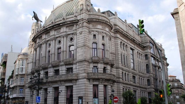 Teatro Afundación de Vigo (García Barbón)