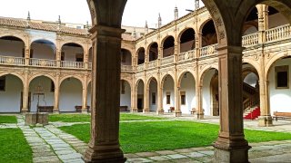 Claustro Colegio Fonseca