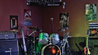 Locales de Ensayo, Bar y Sala La NANA