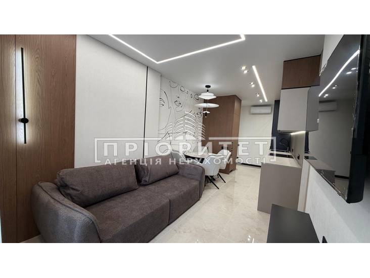 2-кімнатна квартира, 74,00 кв.м., 167000 у.е.