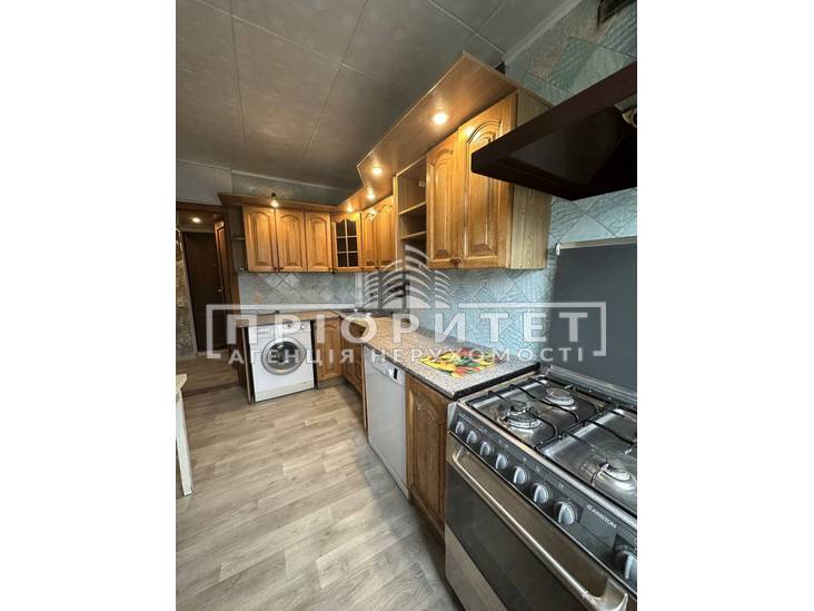 3-кімнатна квартира, 62.00 кв.м., 42000 у.е.