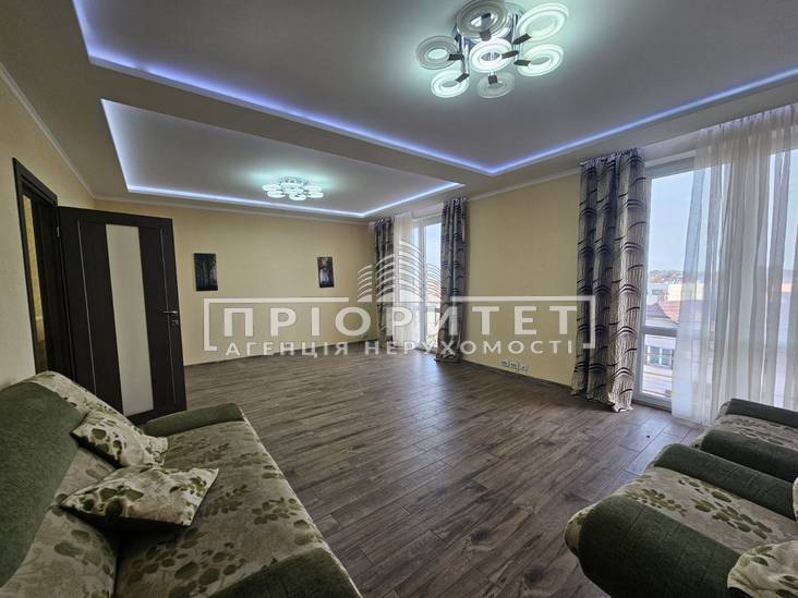 3-комнатная квартира, 83.00 кв.м., 82000 у.е.