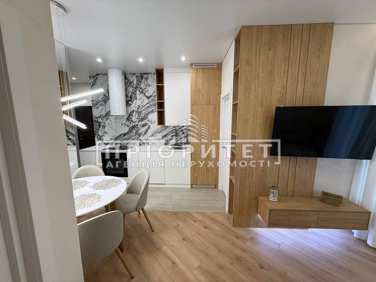 2-комнатная квартира, 53.00 кв.м., 108000 у.е.