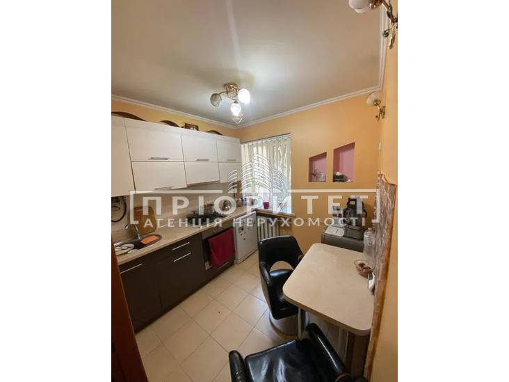 2-кімнатна квартира, 45.00 кв.м., 75000 у.е.