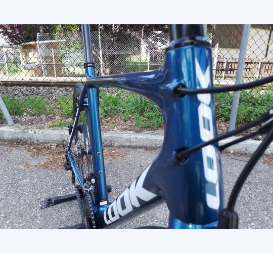 Look 785 HUEZ
