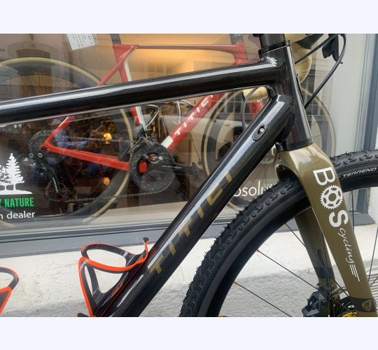TITICI Gravel GR-01