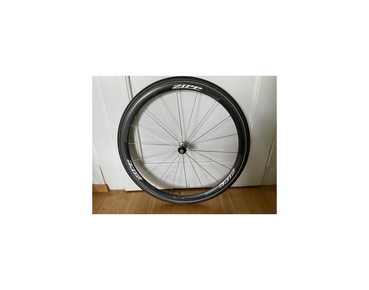 Zipp Laufräder Firecrest 303 (hinten) und 202 (vorne)
