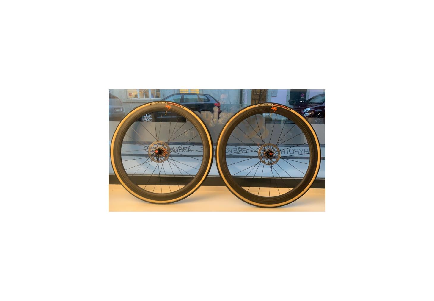Roues TUNE Schwarzbrenner 45 Disc Skyline carbone roulement ceramic