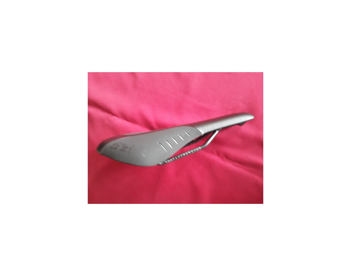 Sattel Fizik Antares R7