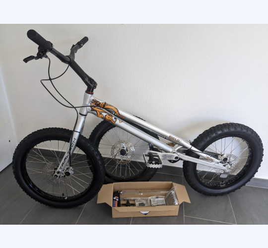 Vélo-Trial 20" Rockman Manus 3 Excellent Etat (service en Juin 2021)